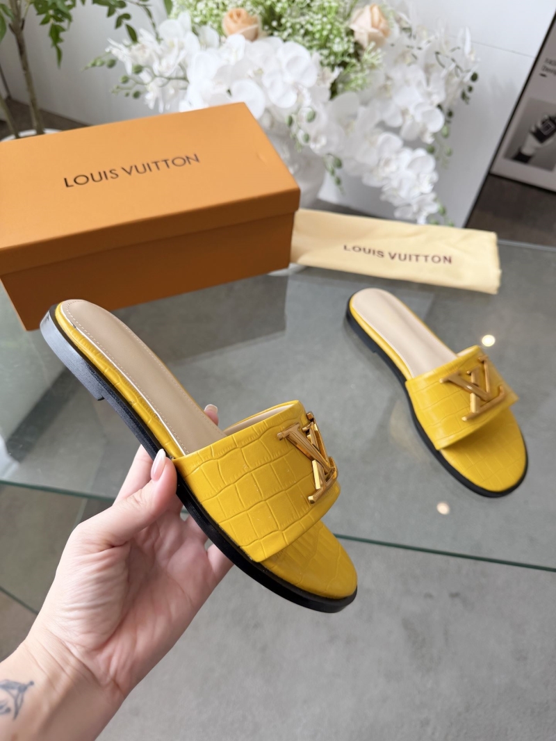 l0vis Vvtt0n slippers